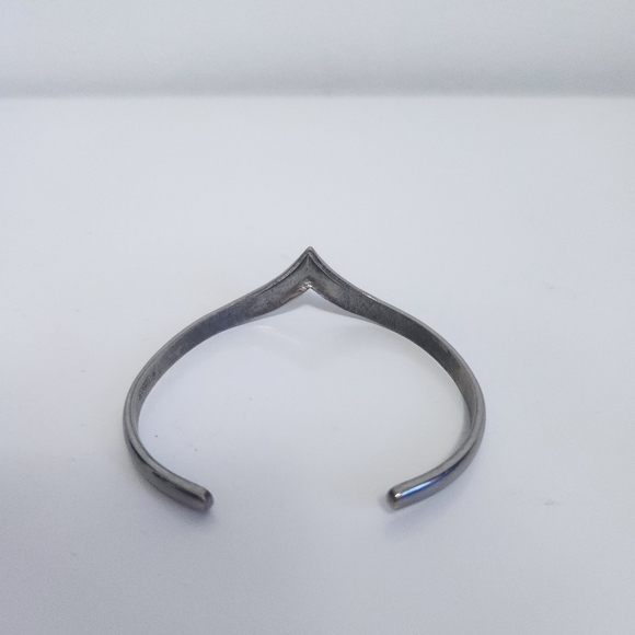 Vintage Silver Avon Chevron Bracelet - Picture 12 of 15